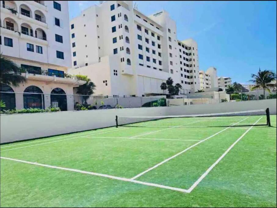 Amazing Beachfront Apartment แคนคูน ภายนอก รูปภาพ